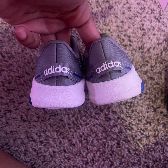 Adidas Brand New size 5c - Picture 3 of 4